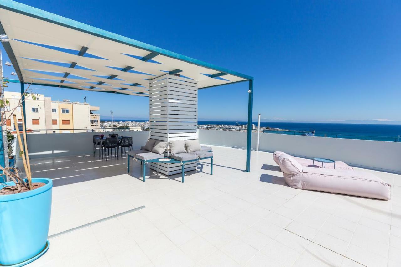 Groovy & Cozy With Private Seaview Rooftop Terrace Apartment